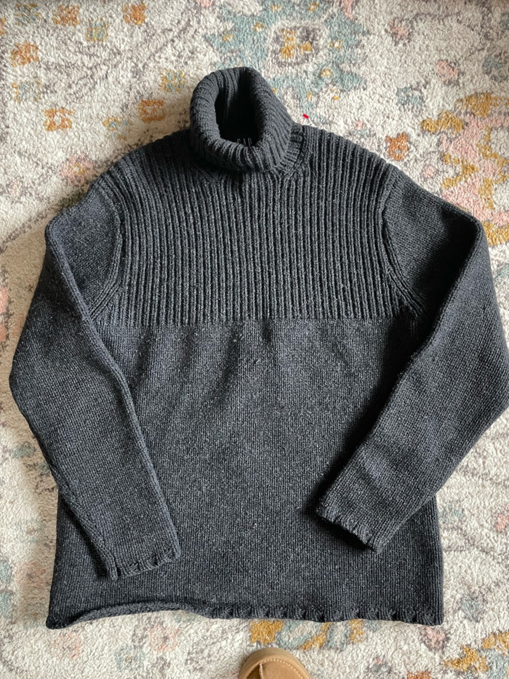 GAP 100% lambswool Turtleneck Sweater